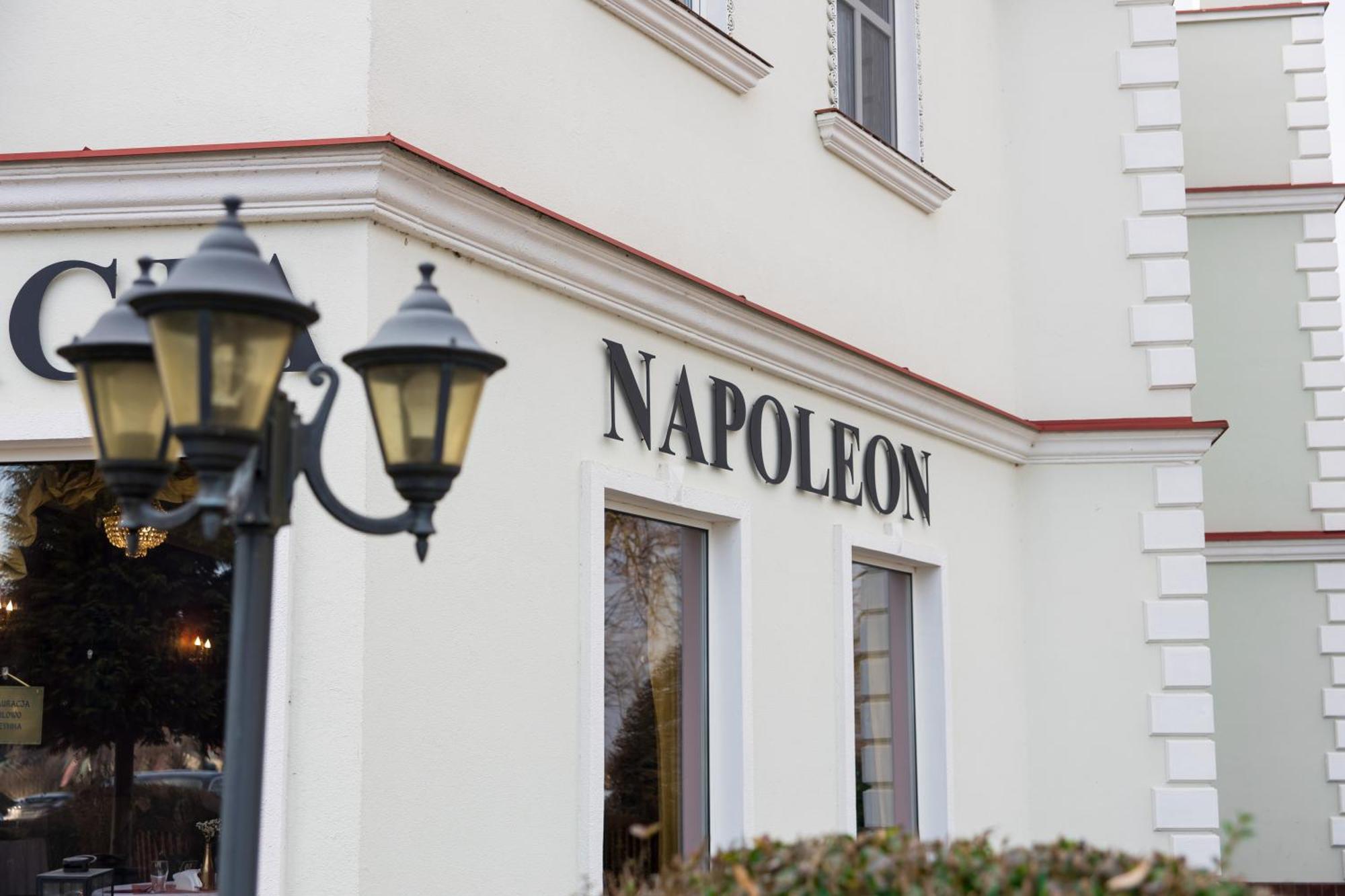 Hotel Napoleon Wroblew  Extérieur photo