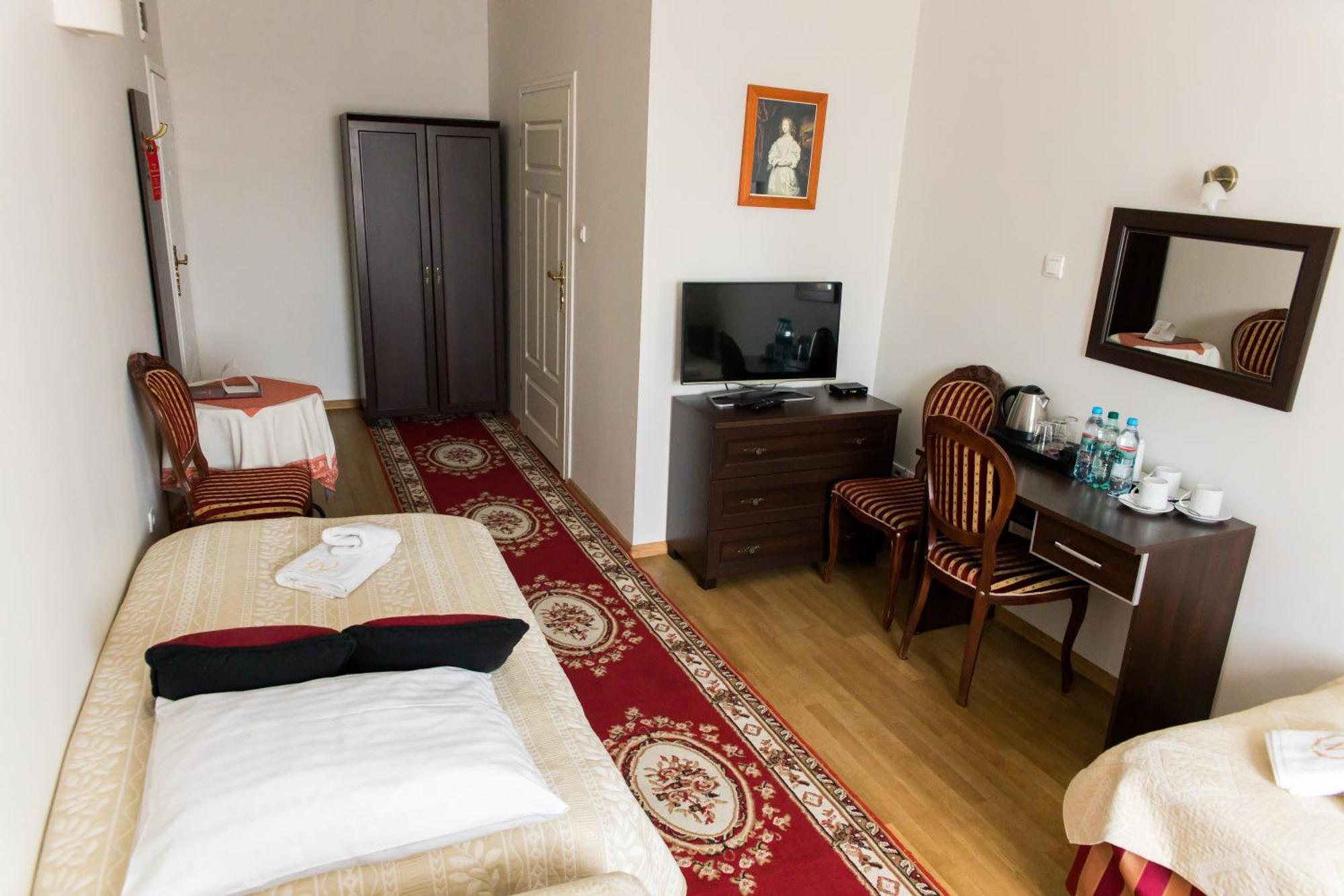 Hotel Napoleon Wroblew  Extérieur photo