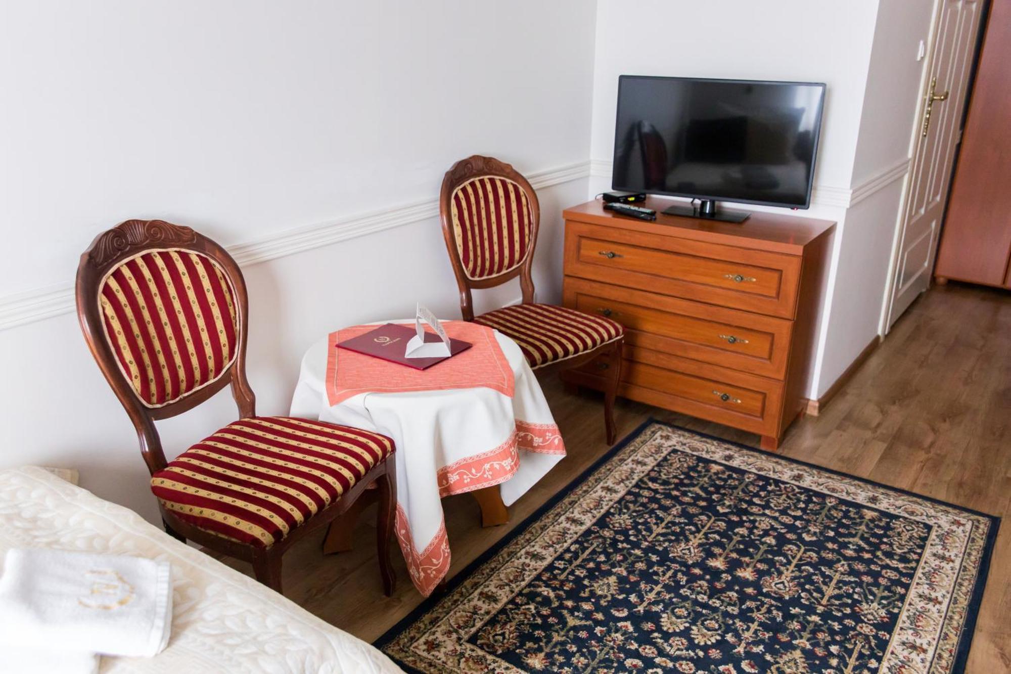 Hotel Napoleon Wroblew  Extérieur photo